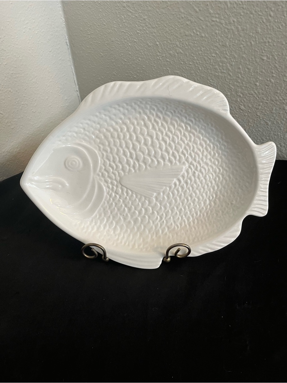 Vintage 1979 Whittier Pottery White Fish-Shaped Ceramic Serving Platter